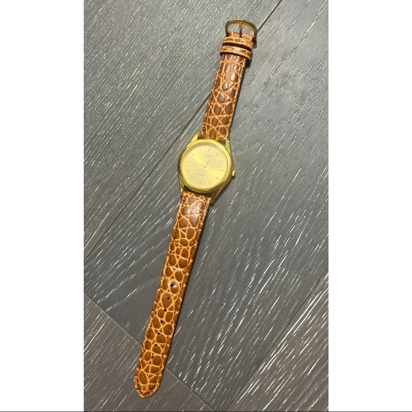 🦒Casio Gold Giraffe Print Watch🌟 - Picture 3 of 5